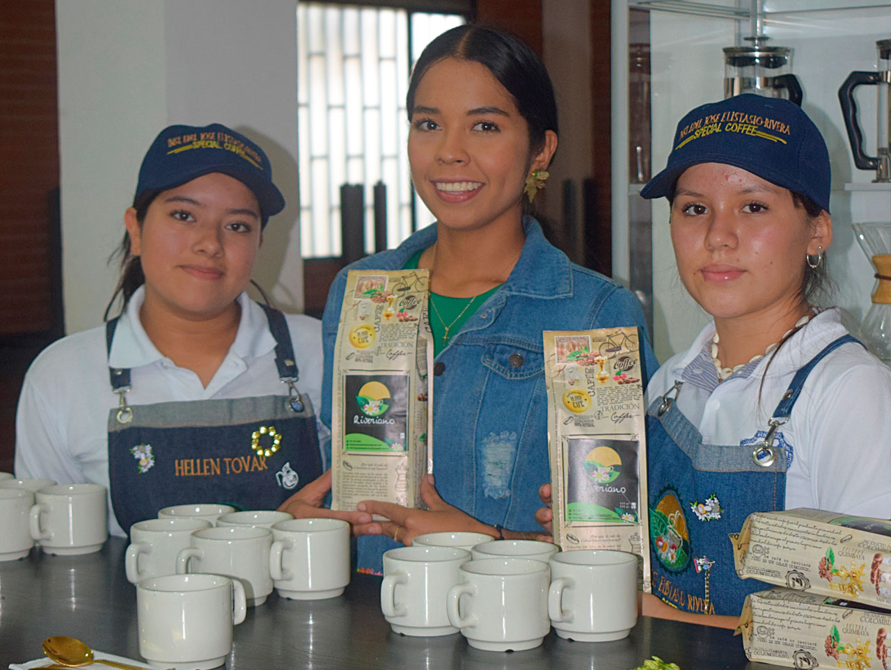 Niños Escuela de Cafe 2 - CAFETUR